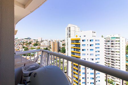 Apartamento à venda com 71m², 3 quartos e 1 vaga Apartamento à venda com 71m², 3 quartos e 1 vagaVaranda