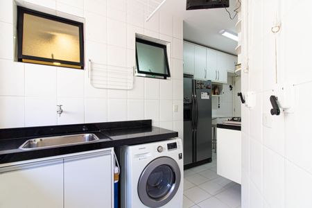 Apartamento à venda com 71m², 3 quartos e 1 vaga Apartamento à venda com 71m², 3 quartos e 1 vagaÁrea de Serviço