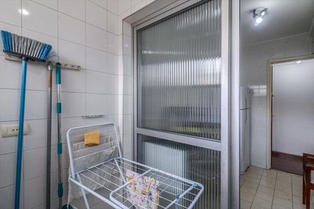 Apartamento à venda com 75m², 3 quartos e sem vaga Apartamento à venda com 75m², 3 quartos e sem vagaárea de serviço_3