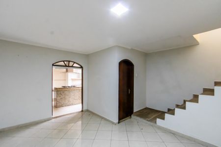 Sala de casa à venda com 5 quartos, 350m² em Vila Ponte Rasa, São Paulo