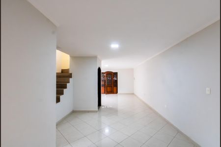 Casa à venda com 350m², 5 quartos e 2 vagasSala