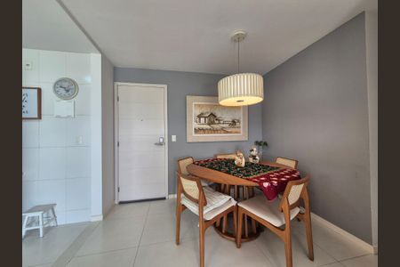 Sala  de apartamento para alugar com 2 quartos, 68m² em Recreio dos Bandeirantes, Rio de Janeiro