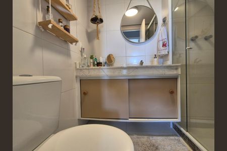 Apartamento para alugar com 68m², 2 quartos e 1 vagaBanheiro 