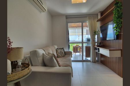 Sala  de apartamento para alugar com 2 quartos, 68m² em Recreio dos Bandeirantes, Rio de Janeiro