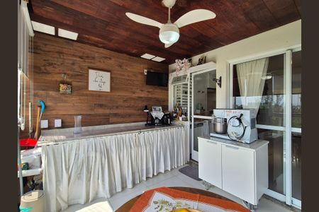 Apartamento para alugar com 68m², 2 quartos e 1 vagaVaranda 