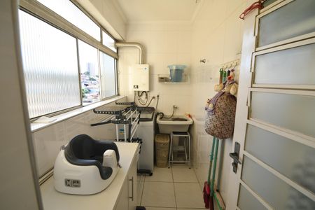 Apartamento à venda com 76m², 2 quartos e 1 vagaÁrea de Serviço
