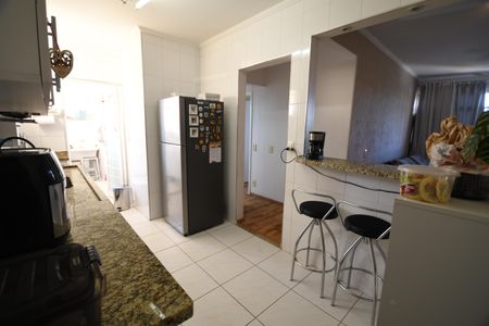 Apartamento à venda com 76m², 2 quartos e 1 vagaCozinha