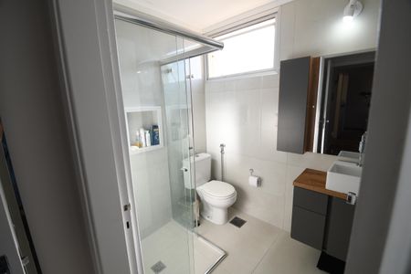 Apartamento à venda com 76m², 2 quartos e 1 vagaBanheiro Suíte