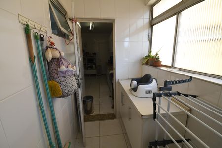 Apartamento à venda com 76m², 2 quartos e 1 vagaÁrea de Serviço