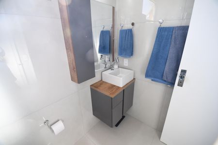 Apartamento à venda com 76m², 2 quartos e 1 vagaBanheiro Suíte