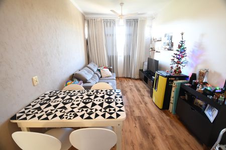 Sala de apartamento à venda com 2 quartos, 76m² em Vila Industrial (campinas), Campinas