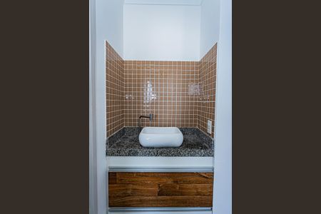 Apartamento para alugar com 42m², 2 quartos e 1 vaga Apartamento para alugar com 42m², 2 quartos e 1 vagaBanheiro e lavatorio