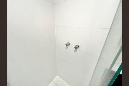 Apartamento para alugar com 30m², 1 quarto e sem vaga Apartamento para alugar com 30m², 1 quarto e sem vagaBanheiro da Suíte