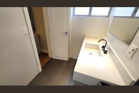 Apartamento para alugar com 101m², 3 quartos e 1 vagaBanheiro da Suíte 2