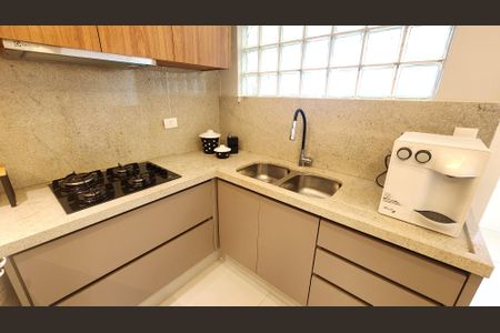 Apartamento para alugar com 101m², 3 quartos e 1 vagaDetalhe da cozinha