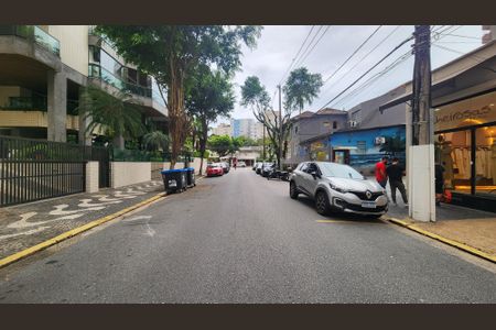 Apartamento para alugar com 101m², 3 quartos e 1 vagaVista da Rua