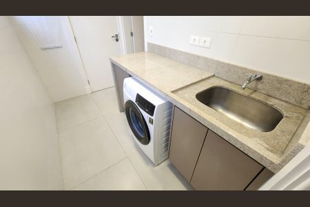 Apartamento para alugar com 101m², 3 quartos e 1 vagaÁrea de Serviço