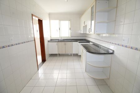 Apartamento para alugar com 98m², 3 quartos e 2 vagasCozinha
