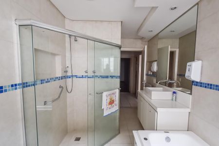 Casa à venda com 350m², 3 quartos e 3 vagasBanheiro