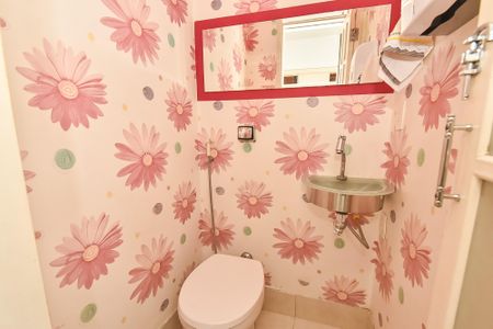 Casa à venda com 350m², 3 quartos e 3 vagasLavabo