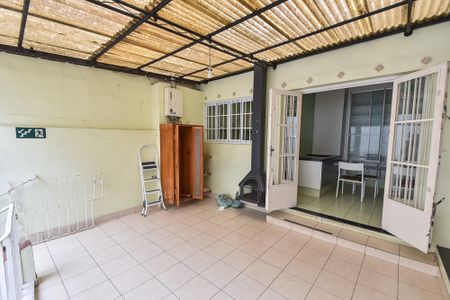Casa à venda com 350m², 3 quartos e 3 vagasVaranda da cozinha