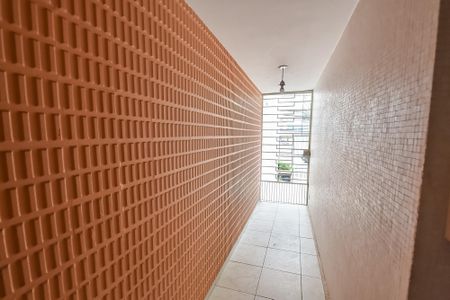 Casa à venda com 350m², 3 quartos e 3 vagasCorredor