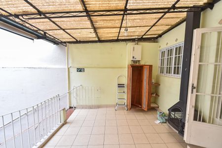 Casa à venda com 350m², 3 quartos e 3 vagasVaranda da cozinha