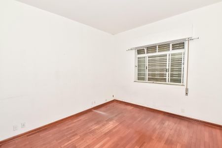 Casa à venda com 350m², 3 quartos e 3 vagasQuarto 2