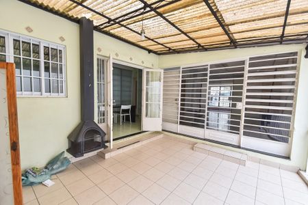 Casa à venda com 350m², 3 quartos e 3 vagasVaranda da cozinha