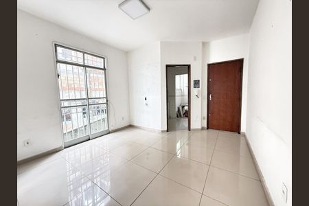 Apartamento à venda com 2 quartos, 55m² em Havaí, Belo Horizonte