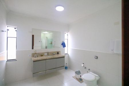 Casa à venda com 432m², 6 quartos e 8 vagasBanheiro da Suíte