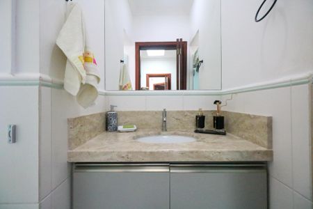 Casa à venda com 432m², 6 quartos e 8 vagasBanheiro