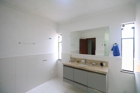 Casa à venda com 432m², 6 quartos e 8 vagasBanheiro da Suíte