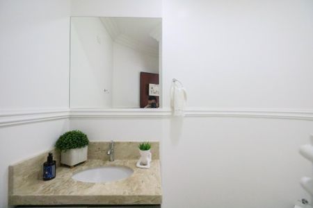 Casa à venda com 432m², 6 quartos e 8 vagasLavabo