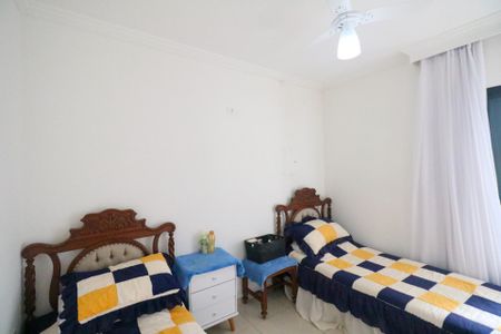 Casa à venda com 432m², 6 quartos e 8 vagasQuarto 2