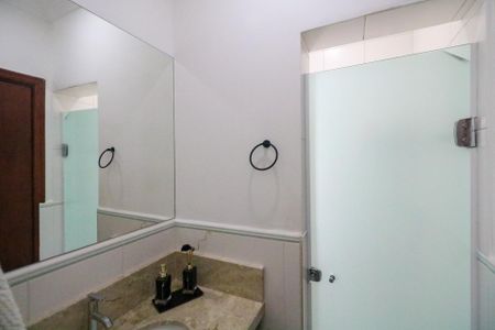 Casa à venda com 432m², 6 quartos e 8 vagasBanheiro