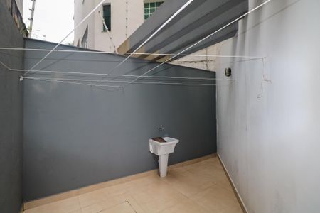 Casa à venda com 432m², 6 quartos e 8 vagasQuintal
