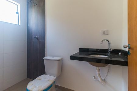 Casa de condomínio para alugar com 74m², 2 quartos e 1 vagaBanheiro da Suíte 1