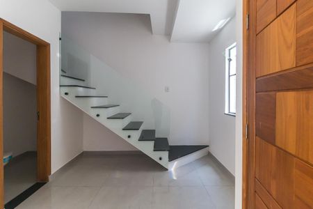 Casa de condomínio para alugar com 74m², 2 quartos e 1 vagaSala