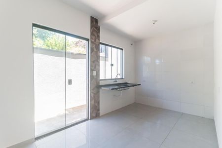 Casa de condomínio para alugar com 74m², 2 quartos e 1 vagaCozinha