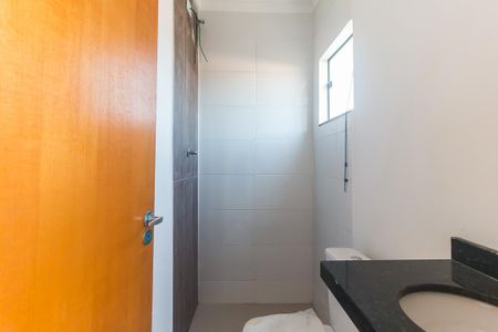 Casa de condomínio para alugar com 74m², 2 quartos e 1 vagaBanheiro da Suíte 2