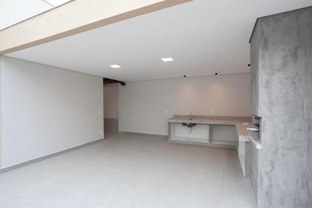 Casa à venda com 260m², 3 quartos e 4 vagas Casa à venda com 260m², 3 quartos e 4 vagasÁrea gourmet