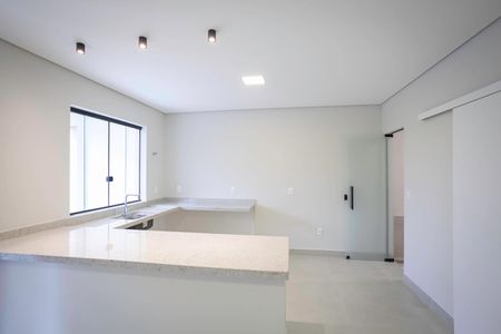 Casa à venda com 260m², 3 quartos e 4 vagas Casa à venda com 260m², 3 quartos e 4 vagasCozinha