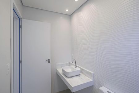 Casa à venda com 260m², 3 quartos e 4 vagas Casa à venda com 260m², 3 quartos e 4 vagasBanheiro da suíte 2