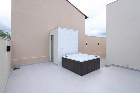 Casa à venda com 260m², 3 quartos e 4 vagas Casa à venda com 260m², 3 quartos e 4 vagasQuintal