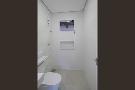 Casa à venda com 260m², 3 quartos e 4 vagas Casa à venda com 260m², 3 quartos e 4 vagasBanheiro social