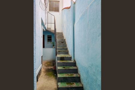 Studio para alugar com 26m², 1 quarto e sem vagaEscada