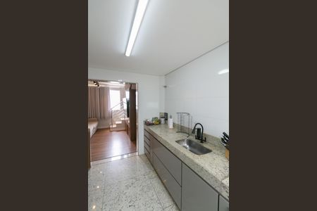 Apartamento à venda com 141m², 2 quartos e 2 vagasCozinha