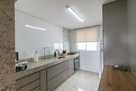 Apartamento à venda com 141m², 2 quartos e 2 vagasCozinha