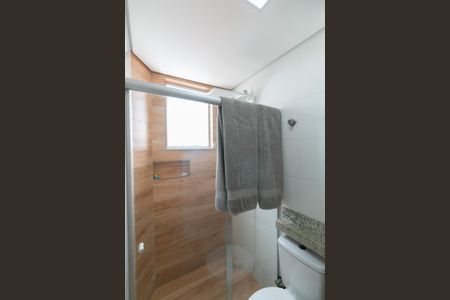 Apartamento à venda com 141m², 2 quartos e 2 vagasBanheiro da Suíte